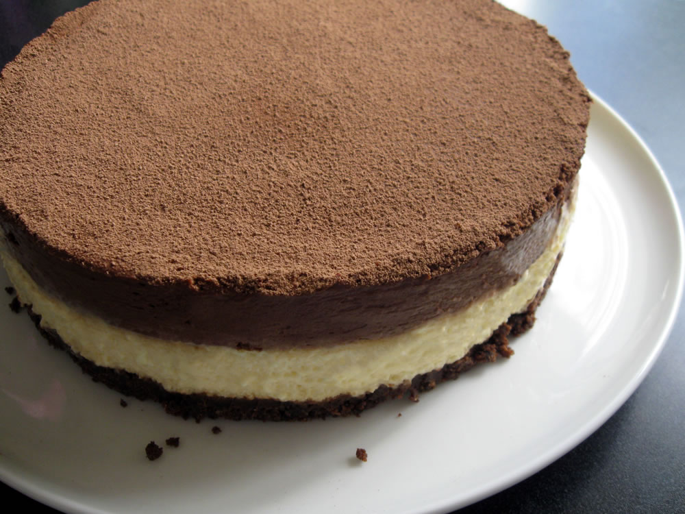 Cream_Cheese_Mousse_Chocolate_Mousse_Cake