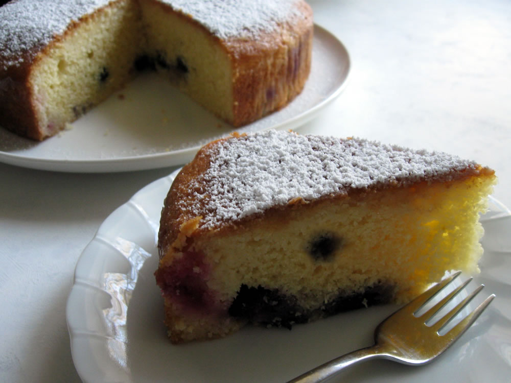 Lemon_Cake_Blueberries