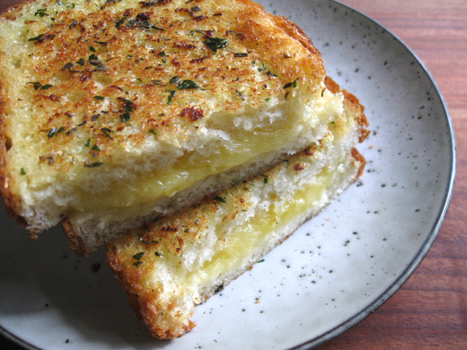 Garlic Butter & Cheese Toastie Hiroko's Recipes