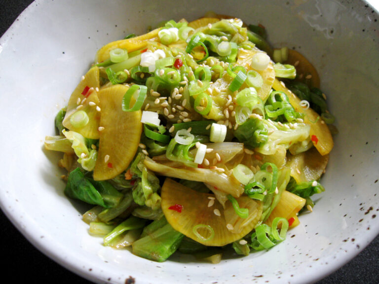Takuan & Cabbage Ponzu Salad – Hiroko's Recipes