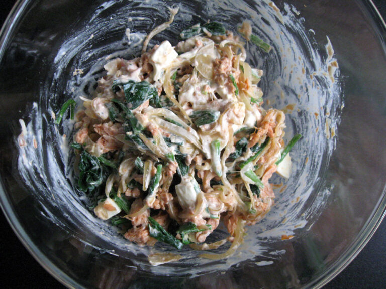 Canned Salmon & Egg Pie Hiroko's Recipes