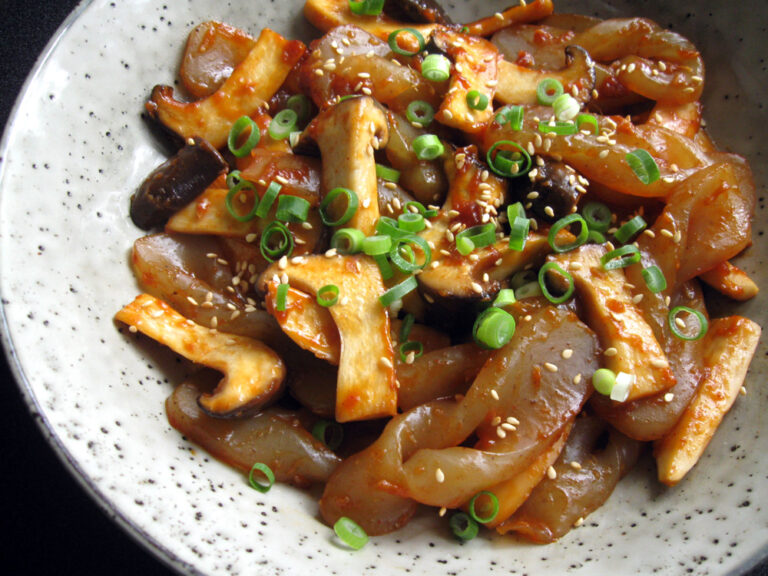 Gochujang Konnyaku (Konjac) & King Oyster Mushrooms Hiroko's Recipes
