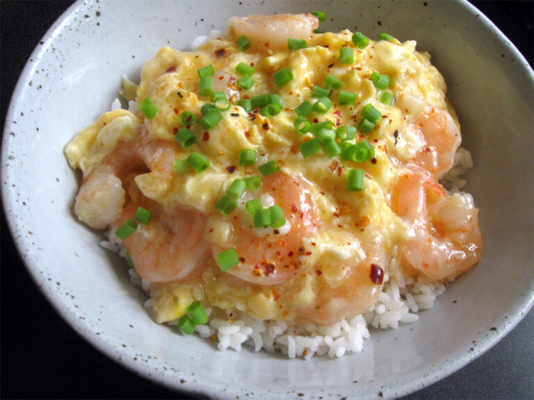 Garlic Chilli Prawns & Egg Rice Bowl Hiroko's Recipes