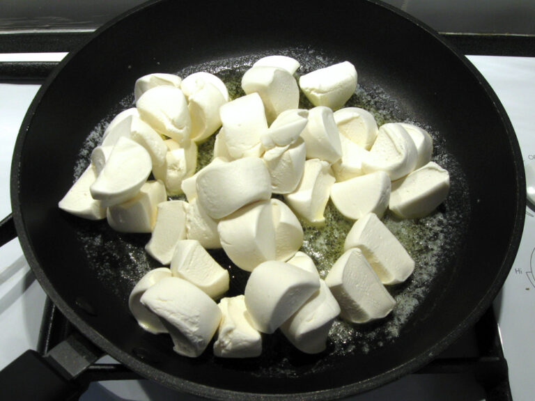 Rice Bubbles & Marshmallow Slice – Hiroko's Recipes