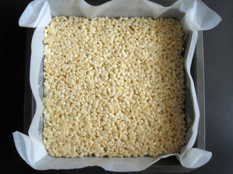 Rice Bubbles & Marshmallow Slice – Hiroko's Recipes