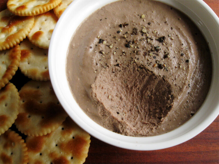 what wine goes with chicken liver pate