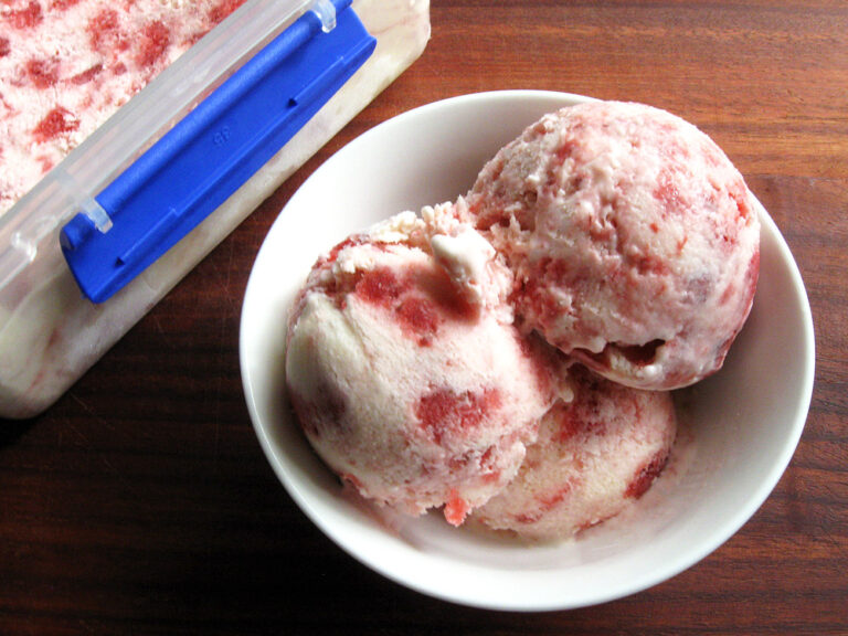 Strawberry Yoghurt Ice Cream Hiroko's Recipes