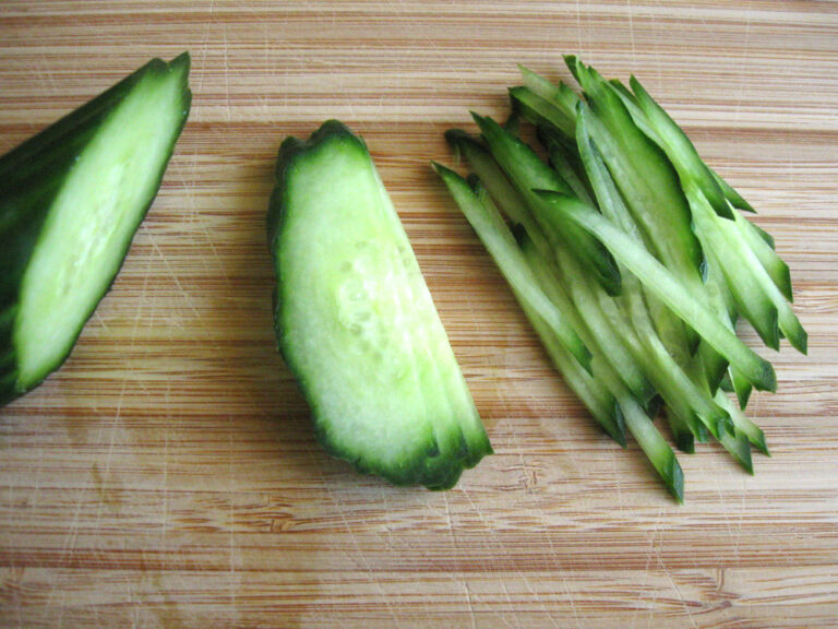 How To Cut Cucumber Into Thin Strips Hiroko's Recipes